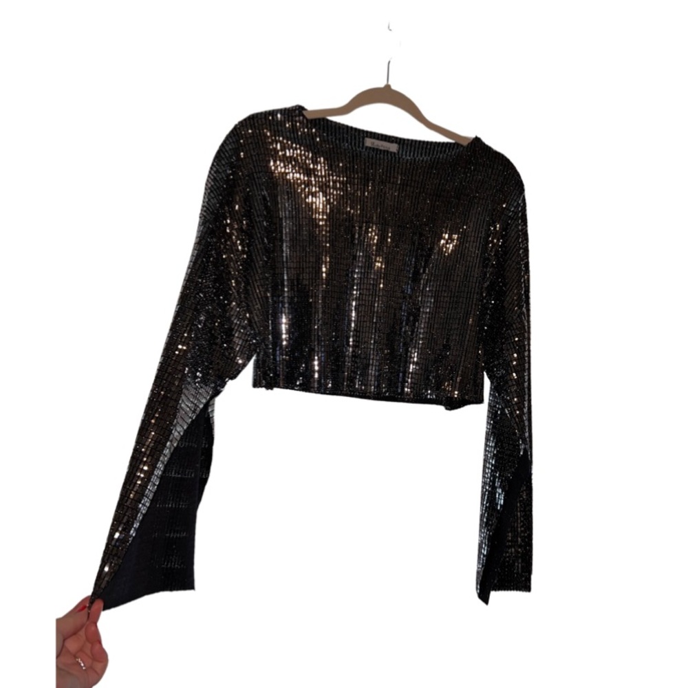 Crop silver top